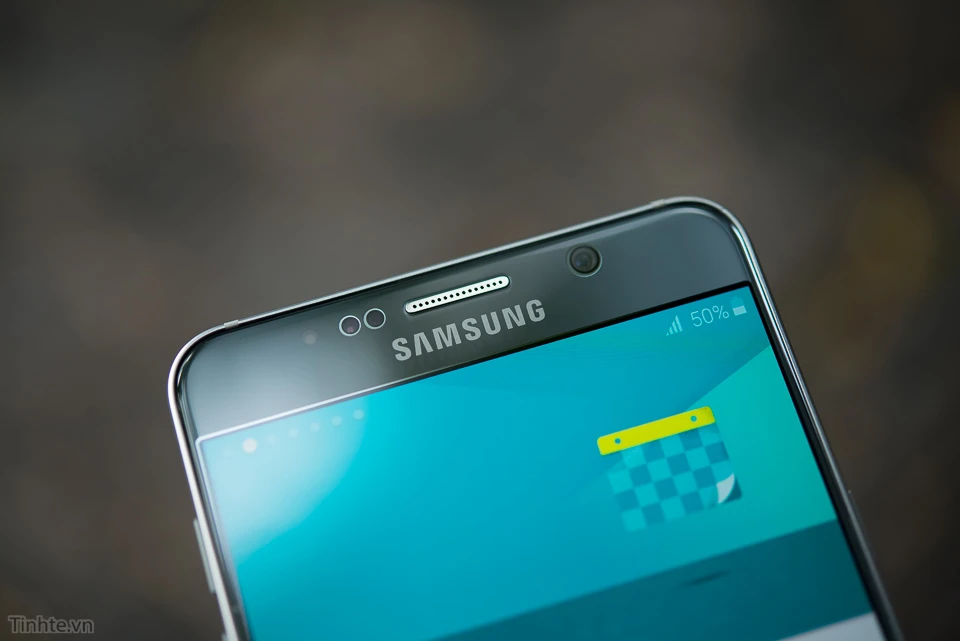 Samsung_Galaxy_Note_5_Silver_bac-3.