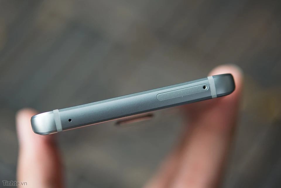 Samsung_Galaxy_Note_5_Silver_bac-7.