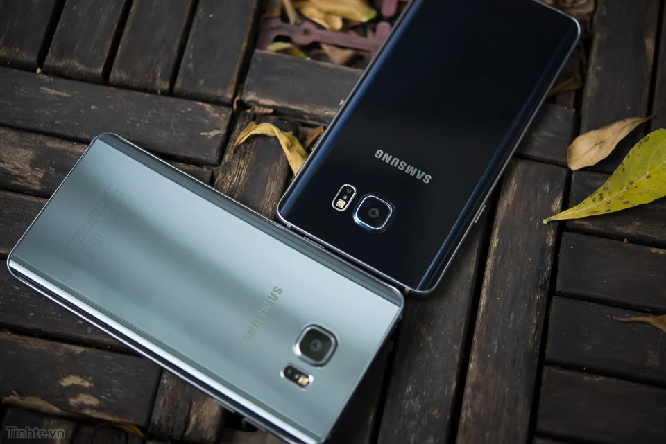 Samsung_Galaxy_Note_5_Silver_bac-18.