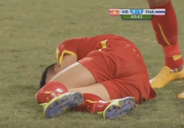 Việt Nam 0–3 Thái Lan: Bế tắc và tan nát ảnh 5