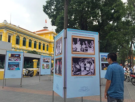 Triển lãm đầu tiên trên Đường sách TP.HCM ảnh 1