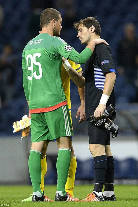 Siêu sao bị Mourinho ‘hắt hủi’ phá kỷ lục Champions League ảnh 1