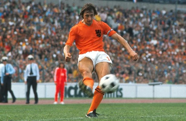 Sốc: Huyền thoại Johan Cruyff mắc bệnh ung thư phổi ảnh 2