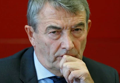 Vụ mua phiếu đăng cai World Cup 2006: Chủ tịch LĐBĐ Đức đuối lý ảnh 1