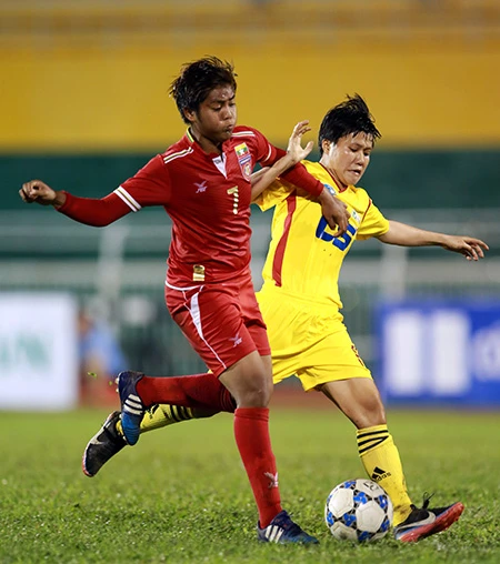 Đội nữ TP.HCM vô địch giải bóng đá quốc tế mở rộng ảnh 1