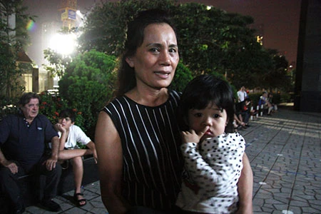 Cháy lớn tại tòa nhà CT1 Vimeco trong đêm tối ảnh 9