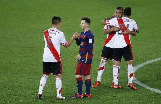 Barcelona làm vua thế giới ảnh 1