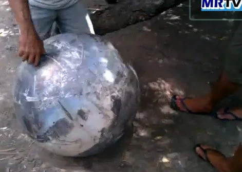 Một quả cầu lạ cũng được phát hiện ở Brazil tháng 2-2012