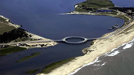 Độc đáo kiến trúc xây dựng cầu chữ O ảnh 1