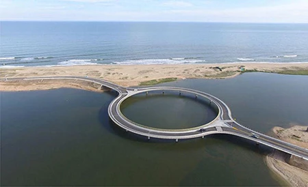 Độc đáo kiến trúc xây dựng cầu chữ O ảnh 2