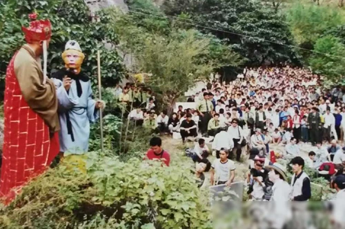 anh-hau-truong-thoi-quay-phim-thieu-thon-cua-tay-du-ky-10