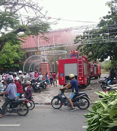 Cháy quán bar ở phố cổ Hội An ảnh 2