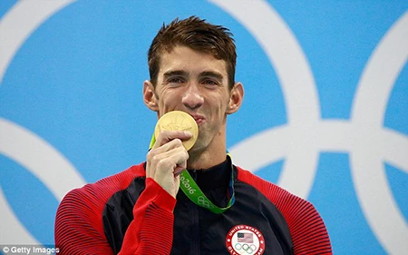Siêu kình ngư Michael Phelps giành HCV thứ 22 ảnh 11