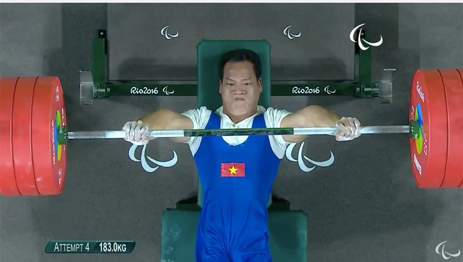 Lê Văn Công phá kỷ lục thế giới, giành HCV Paralympic lịch sử ảnh 4