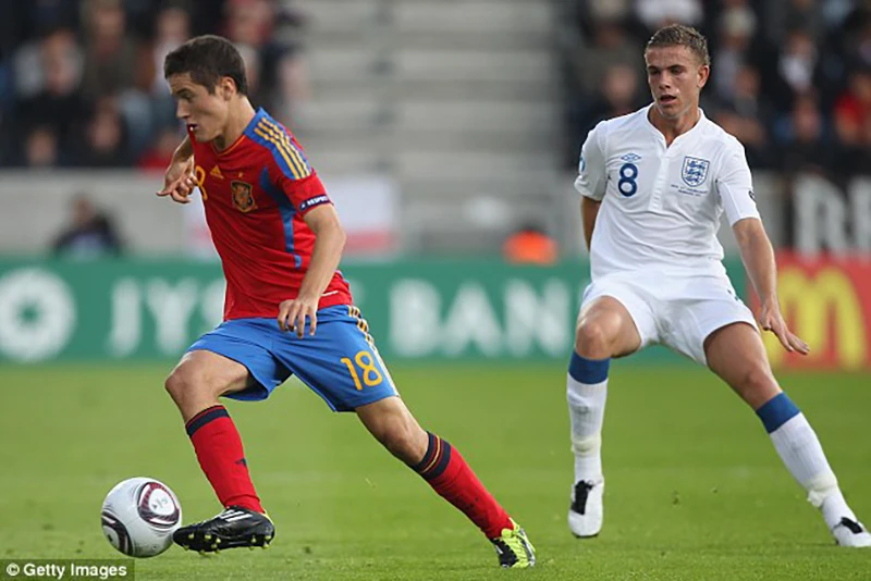 Thi đấu 'lên đồng' ở MU, Herrera được gọi lên tuyển ảnh 1