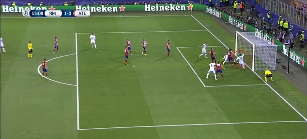 Ronaldo bị nghi tố đồng đội ghi bàn trong thế việt vị ảnh 3