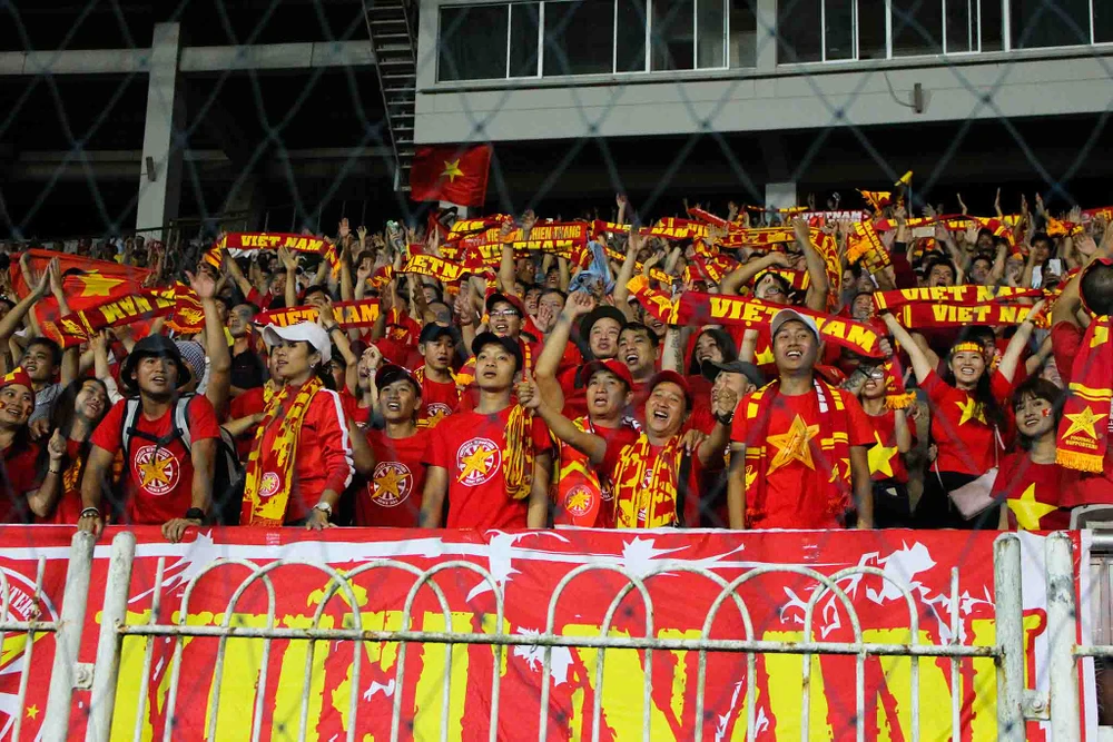 Hàng công tỏa sáng, Việt Nam thắng nghẹt thở Myanmar ảnh 5
