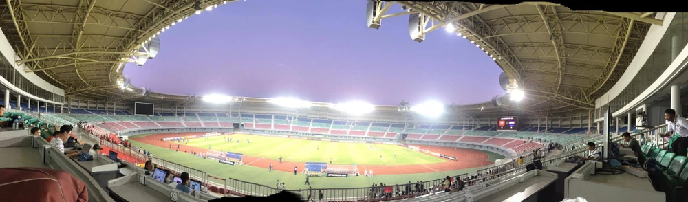 Việt Nam 2-1 Campuchia: Thắng mà không vui ảnh 23