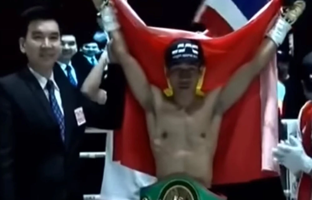 Thắng knock-out giành đai WBC, Văn Thảo đi vào lịch sử ảnh 1