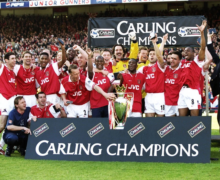 5 lần mất ngôi vô địch khó tin nhất lịch sử bóng đá Anh ảnh 2