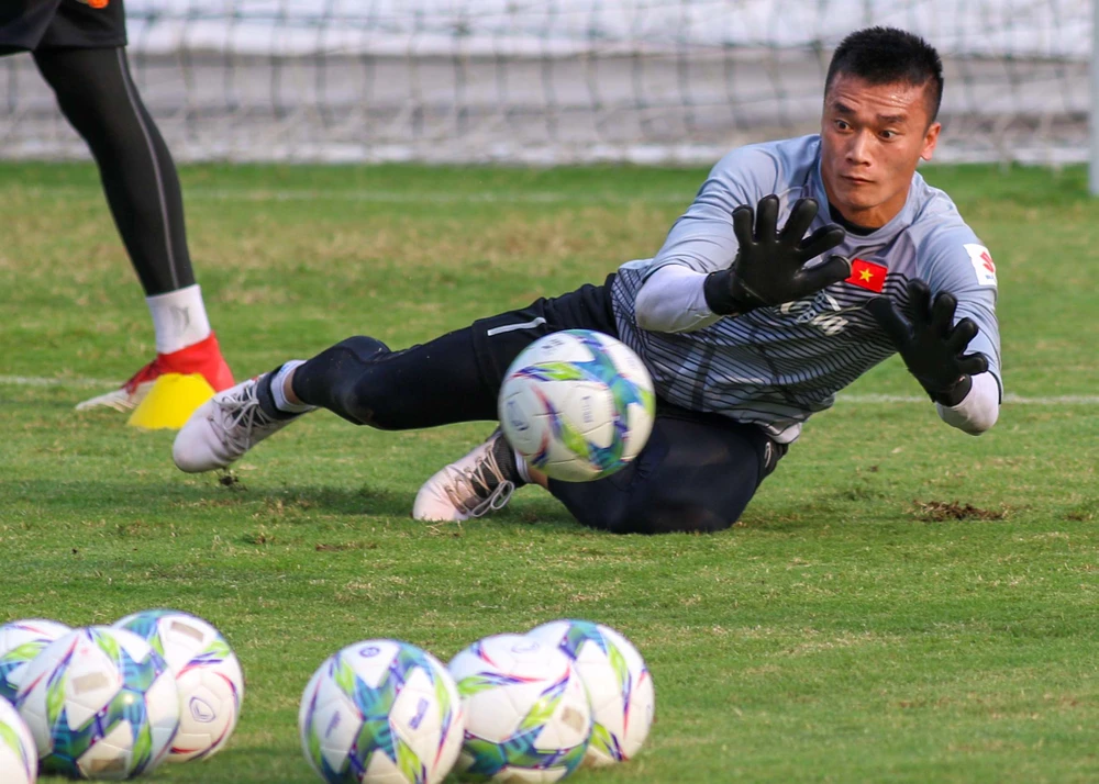 U-23 Việt Nam tập luyện hăng say chờ tái đấu U-23 Uzbekistan ảnh 10