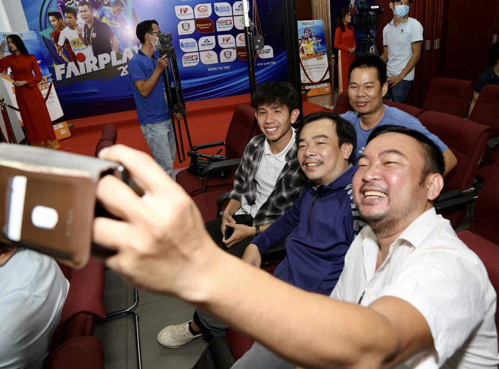 Nguyễn Nhớ đăng quang Fair Play 2020 ảnh 19