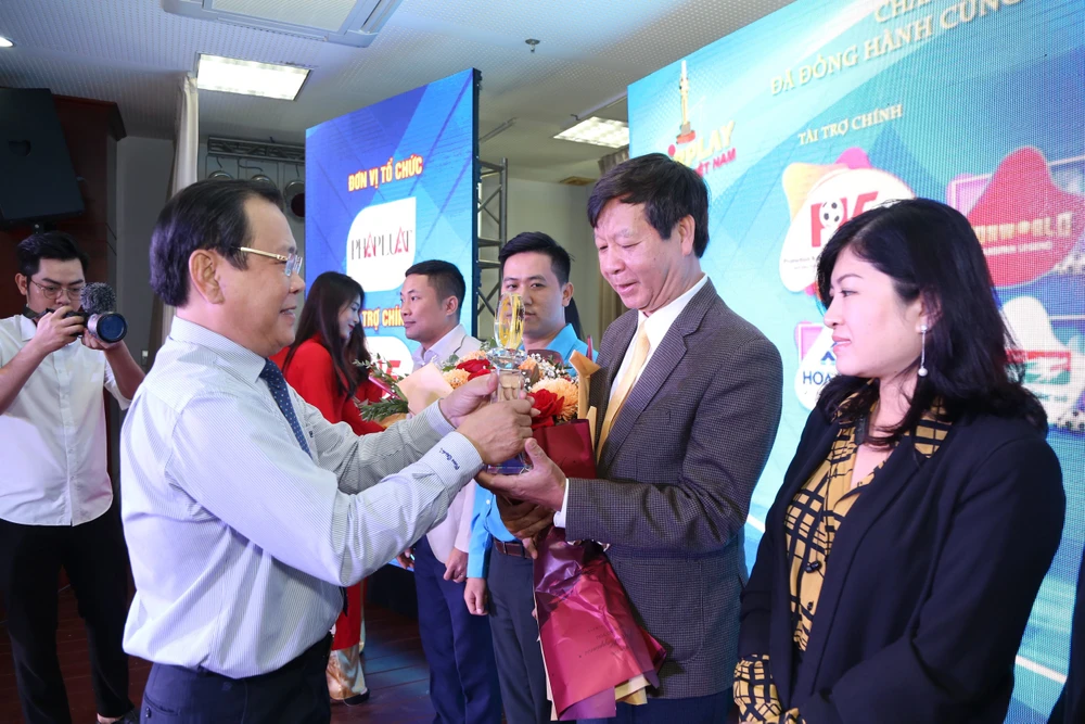 Nguyễn Nhớ đăng quang Fair Play 2020 ảnh 13