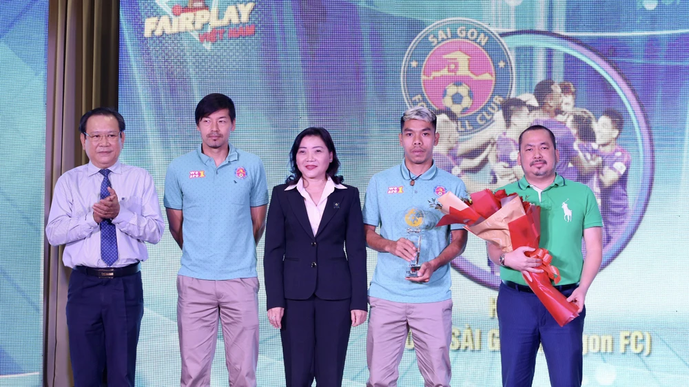 Nguyễn Nhớ đăng quang Fair Play 2020 ảnh 6