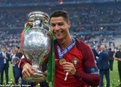 Lần đầu, lần cuối và kỷ lục đang chờ Ronaldo