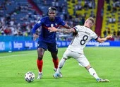 Pogba, Varane có thể bị UEFA trừng phạt, Pháp lâm nguy