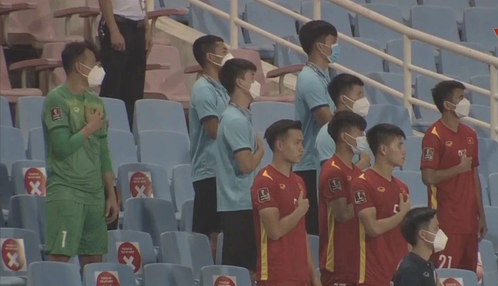 Tuyển Việt Nam thua đáng tiếc và đầy tranh cãi trước Úc ảnh 12