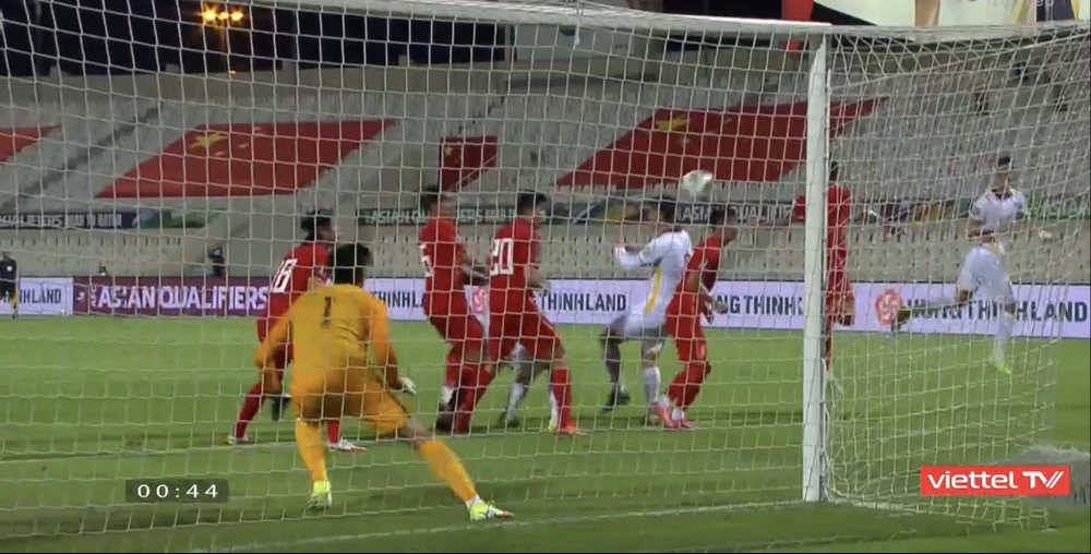 Nỗ lực ngược dòng bất thành của tuyển Việt Nam trước Trung Quốc ảnh 8