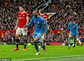 Ronaldo 'đứng hình', MU bế tắc toàn tập trước Man. City