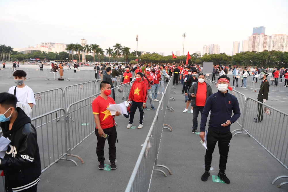 Nhật Bản vất vả vượt qua Việt Nam tại Mỹ Đình ảnh 33