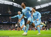 Sterling ghi bàn 100 tại Premier League, Man. City giữ vững ngôi đầu