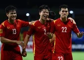 Thắng đậm Campuchia, Việt Nam gặp Thái Lan ở bán kết AFF Cup