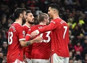 Ronaldo giải hạn, MU thắng khó để trở lại Top 4 Premier League