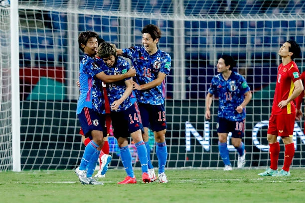 San bằng thành tích lịch sử của Thái Lan, tuyển VN được thưởng tiền tỉ ảnh 17