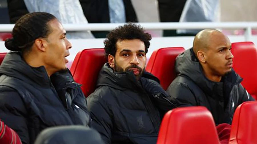Ghế dự bị hạng sang của Liverpool với Van Dijk, Salah và Fabinho. ẢNH: GETTY