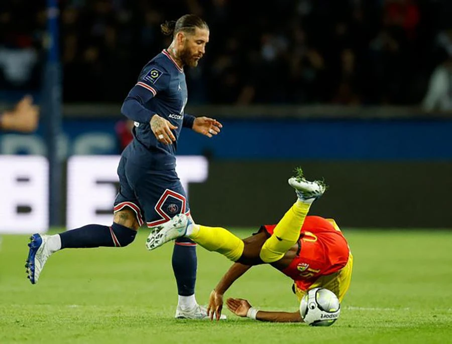 Ramos có trận đấu hiếm hoi chơi cho PSG. ẢNH: REUTERS