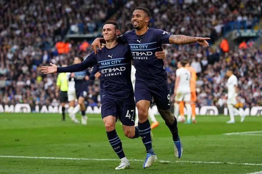 Foden kiến tạo cho Jesus ghi bàn thứ ba cho Man City trong trận thắng Leeds 4-0 mới đây. ẢNH: GETTY