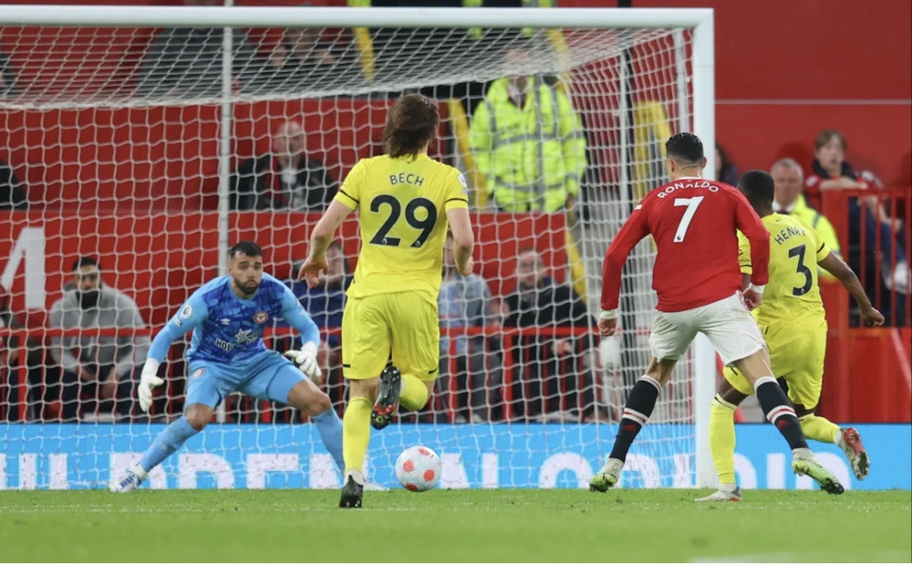 Bàn thắng không được công nhận của Ronaldo. ẢNH: SUN SPORTS Bàn thắng không được công nhận của Ronaldo. ẢNH: SUN SPORTS