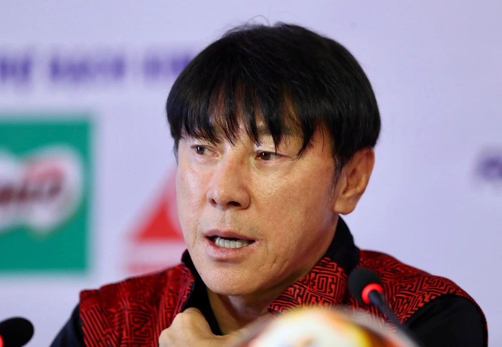 HLV Shin Tae-yong trong cuộc họp báo kỹ thuật trước SEA Games 31. ẢNH: ANH DUY
