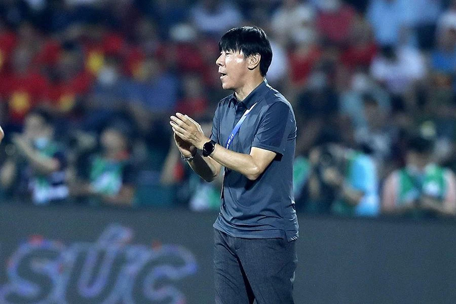 HLV Shin Tae Yong dẫn dắt Indonesia đến khởi đầu tệ nhất lịch sử trong các lần tham dự SEA Games. ẢNH: ANH PHƯƠNG