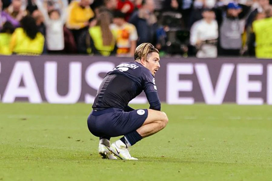 Grealish thất vọng sau khi Man City bị Real Madrid loại khỏi Champions League. ẢNH: GETTY