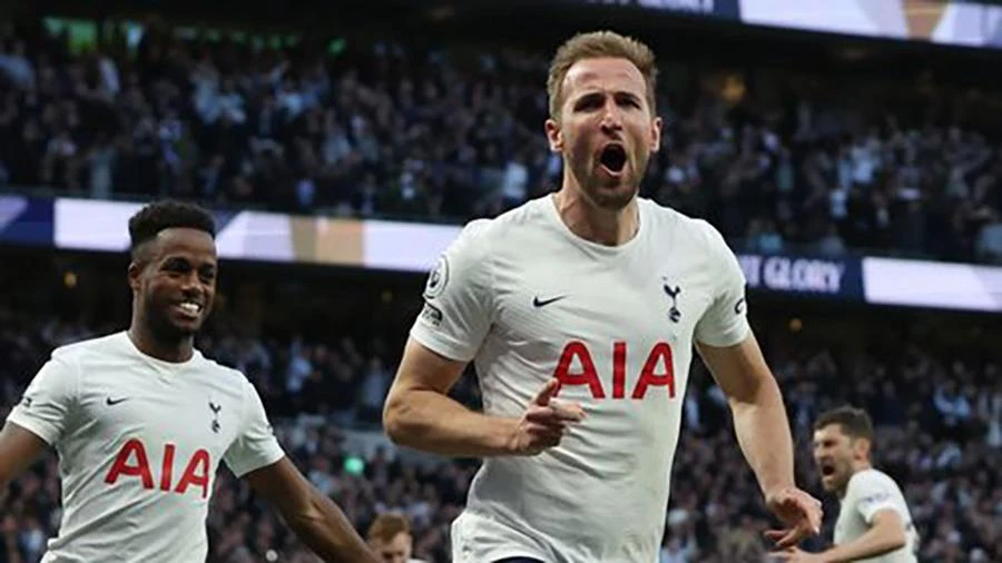 Harry Kane tỏa sáng với cú đúp trong trận. ẢNH: GETTY