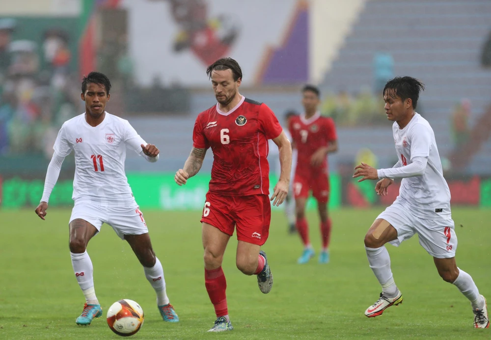 Trận U-23 Indonesia thắng U-23 Myanmar 3-1 để tiễn đối thủ về nước. ẢNH: ANH DUY