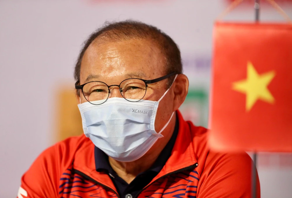 HLV Park Hang-seo trong buổi họp báo trước trận đấu. ẢNH: ANH DUY