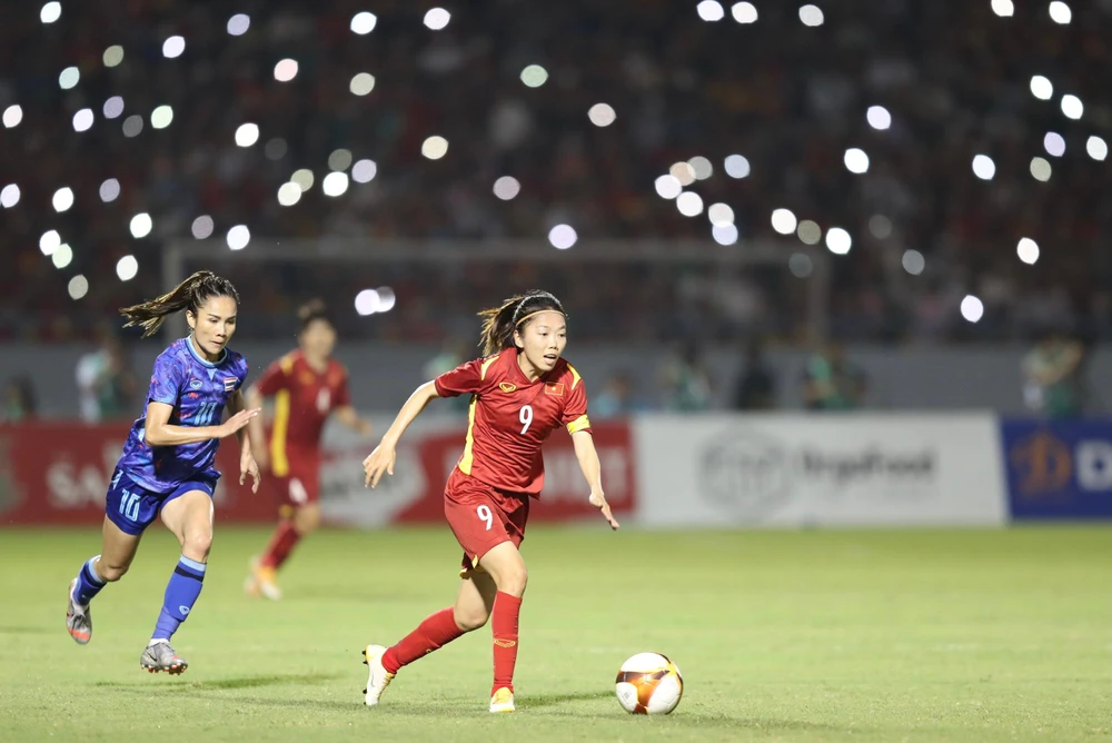 Huỳnh Như ghi cả hai bàn trong trận bán kết và chung kết SEA Games lần lượt thắng Myanmar và Thái Lan với tỉ số 1-0. ẢNH: ANH PHƯƠNG