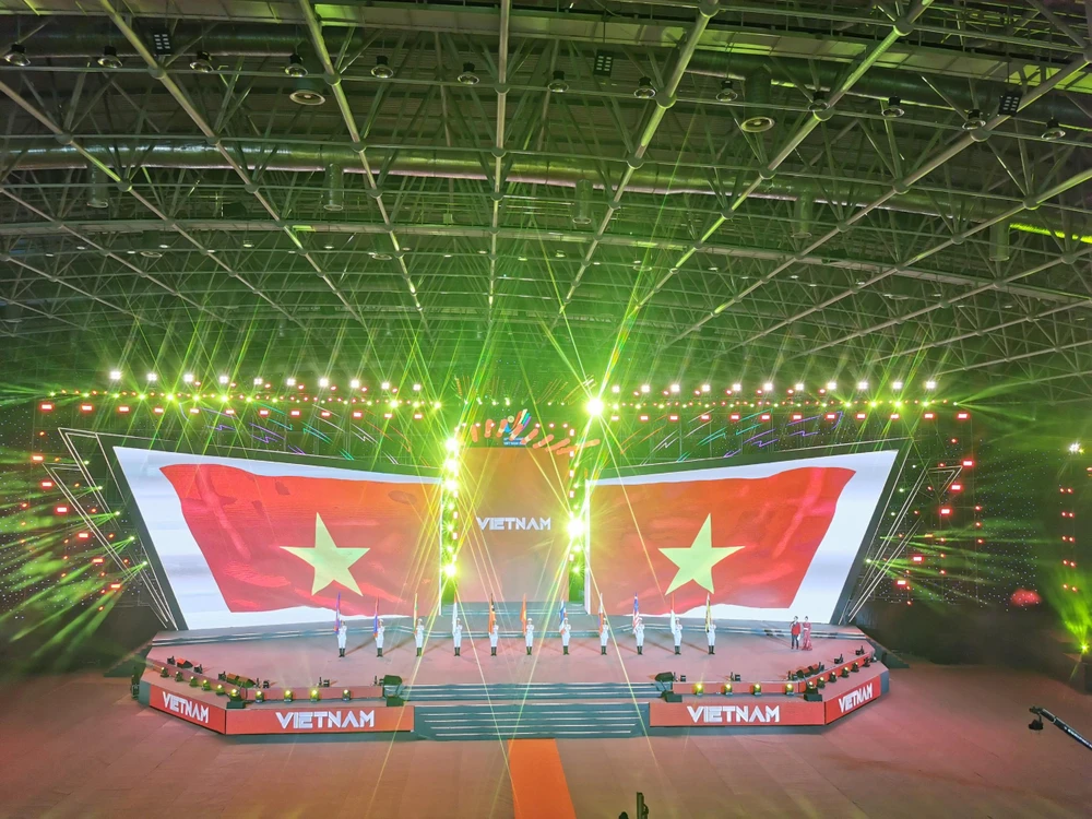 Đoàn thể thao chủ nhà Việt Nam.